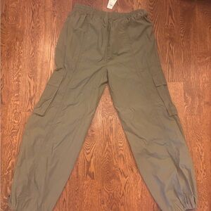 Aerie Women’s High-Waisted Baggy Cargos